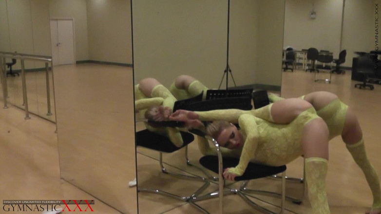 Gymrotic: Contortion Warm up