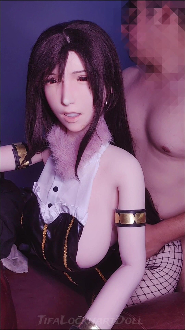 Tifa Lockhart doll: Honey Bee Inn'de, en cömert ruhlar için noktalar sınırlıdır