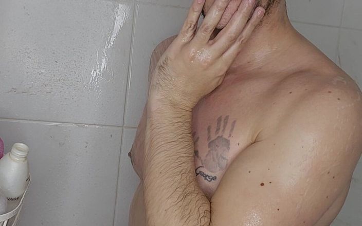 Seb Fox: Seb Fox Takes Sensual Fun Soapy Shower