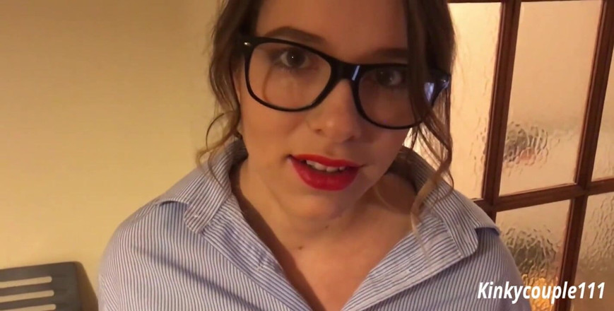 Samantha Flair: オタクの従業員1 - ペニスをしゃぶる従業員 - Kinkycouple111