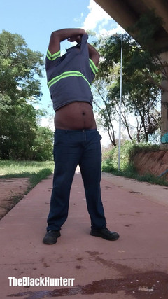 TheBlacKHunterr: Sokakta ve çıplak olmak