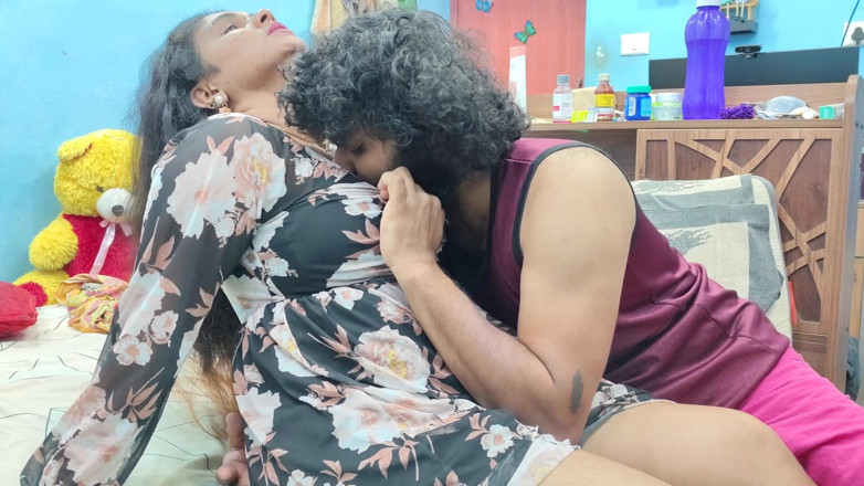 Vaigavarun45: คู่รัก Mallu โรแมนติกสุดฮอตในการลบชุดห้องนอนและจูบด้วยนมดูดควย Desi โรแมนติกสุดฮอตในบ้าน