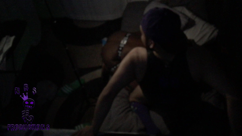 NB Topper: Aventurile crescatorilor negri 180