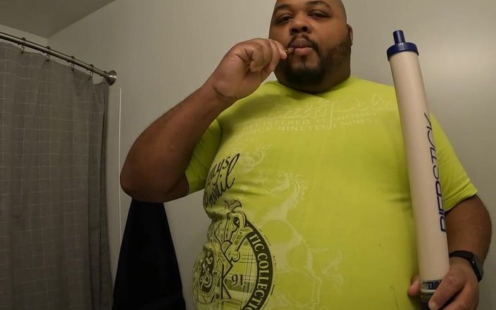 Blkhole420: Đũa bierstick chug phần 4 và trọng lượng trong