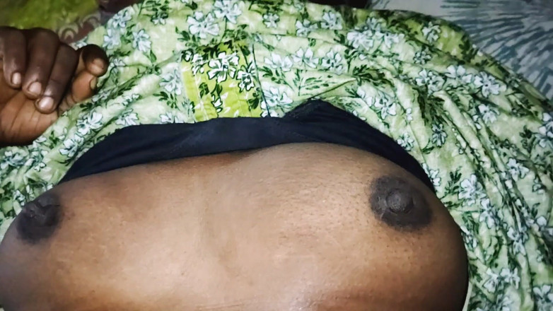 Sania: Yasmin Sar's Flower Sex Video, pasierbica Mar Ali.