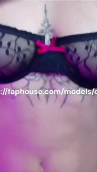 Jsem submisivní a miluji být celý tvůj