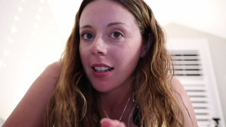 Nadia Foxx: Läser erotik medan du blir knullad av en monsterkuk!