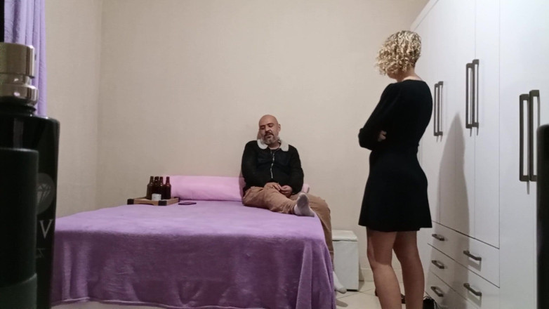 Gabi SweetCouplesStories: De stiefmoeder reisde en vroeg de stiefvader om voor haar...