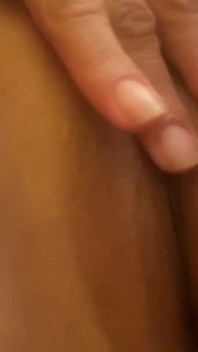 Primo piano vista si masturba con il mio dildo molto bello