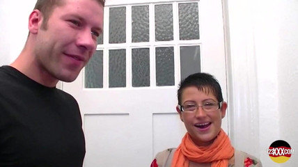 123XXX - 100% Amateurs: O să te bucuri să o urmărești pe această curvă...