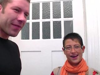 123XXX - 100% Amateurs: 你会喜欢看这个纹身荡妇被性交