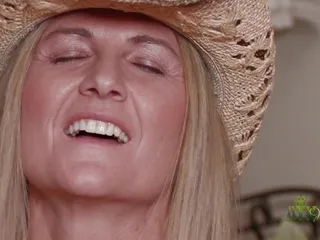 Hot cowgirl solo time
