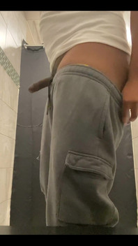 Pretty Brown Eyes, Prettier Brown Hole