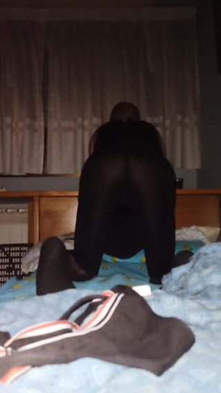 Por Itxiar: Sexy show off butt