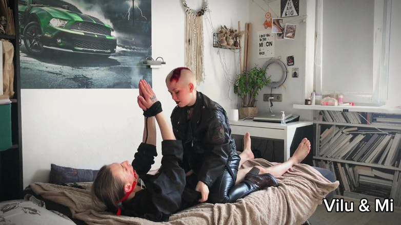 Vilu_and_Mi: Succubus vilu vilu pantat pendeta muda