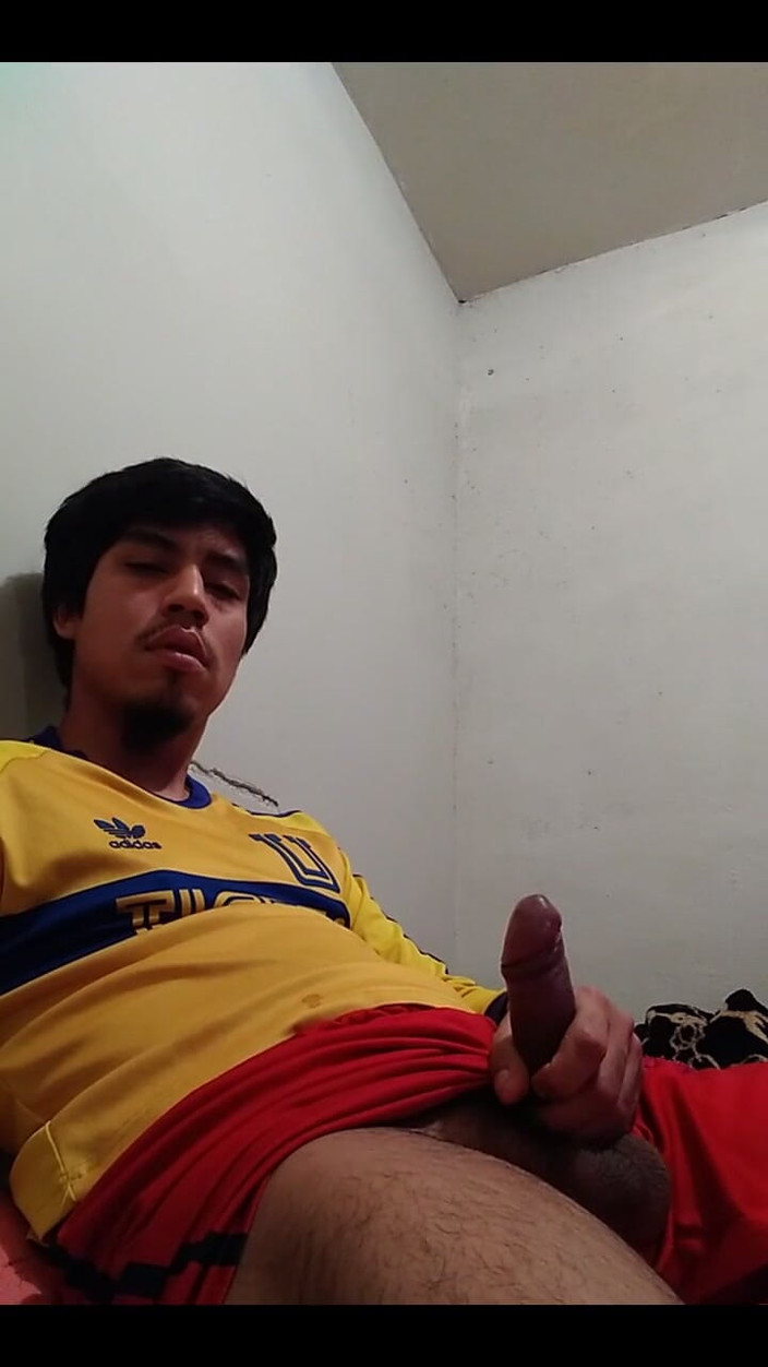 AlexAlejandro13: Komm, entkomme, um diesen schönen dicken penis zu sehen