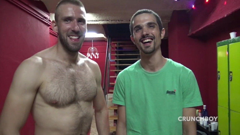 Fun bareback meeting in Barcelona: Nando Rey é usado cru por Furacão em boyberry