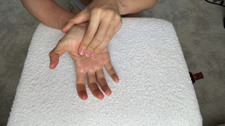 Ms Emmy Lynn: 손 숭배 Gfd 이야기