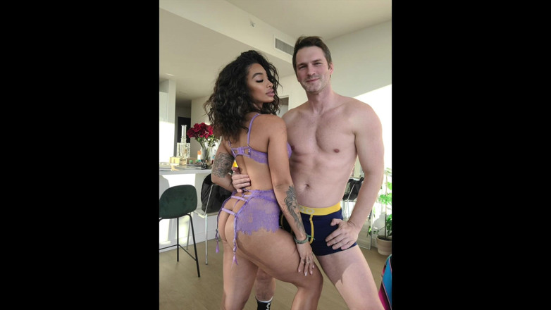 Tommy Wood XXX: Flexible Ebony Beautiful Curvy MILF Fucked by Big Cock Stud medusa
