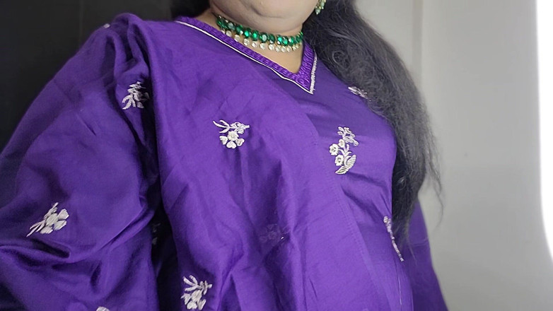 Indiansissychubby: Tampilan Pakaian India ungu