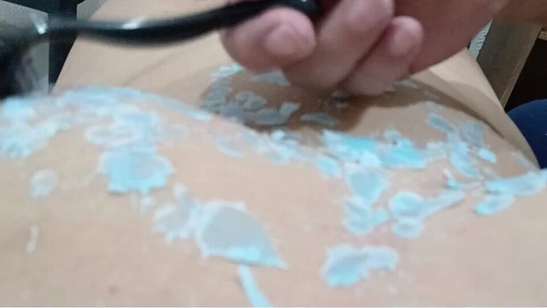 Vaca_chichi: Они наказывают мои сиськи за то, что я шлюшка