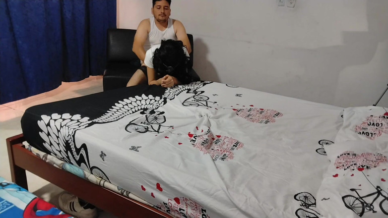 Mr_jhovin: Venezuelan Lady Sells Her Body to Colombian Man for 5 Dollars