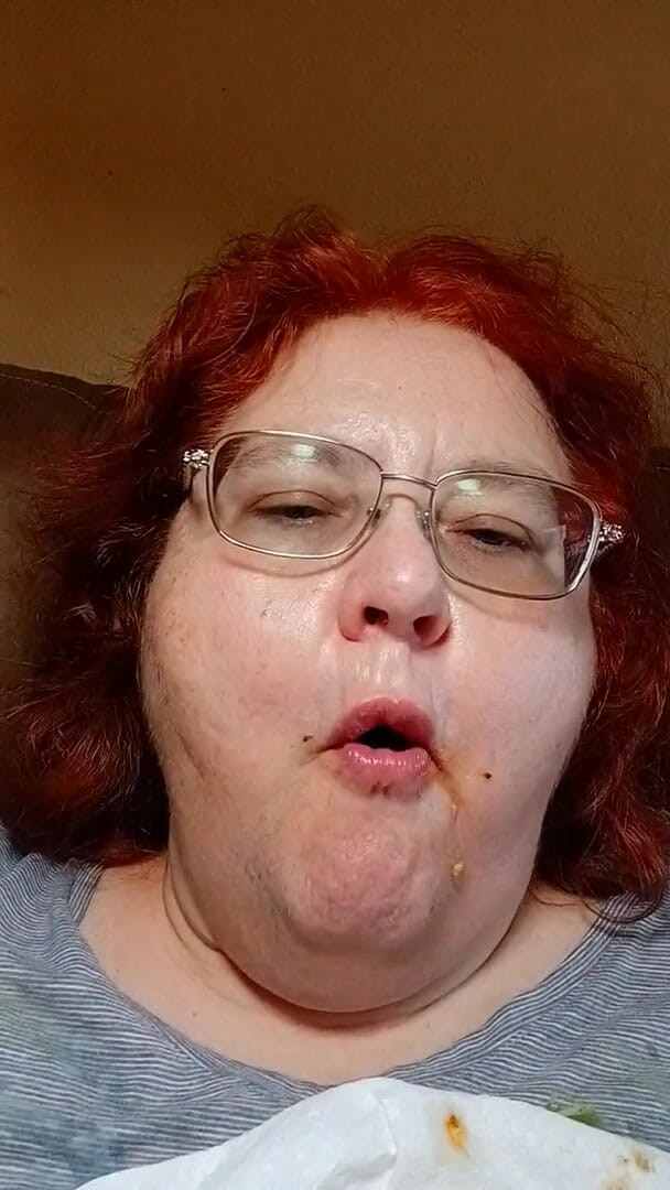 BBW nurse Vicki adventures with friends: Ate a big meal homemade taco dinner