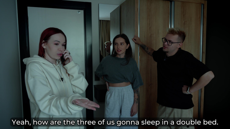 Toma Mur: Step Stepmom and Step Stepsister Share Bed with Step Stepson...