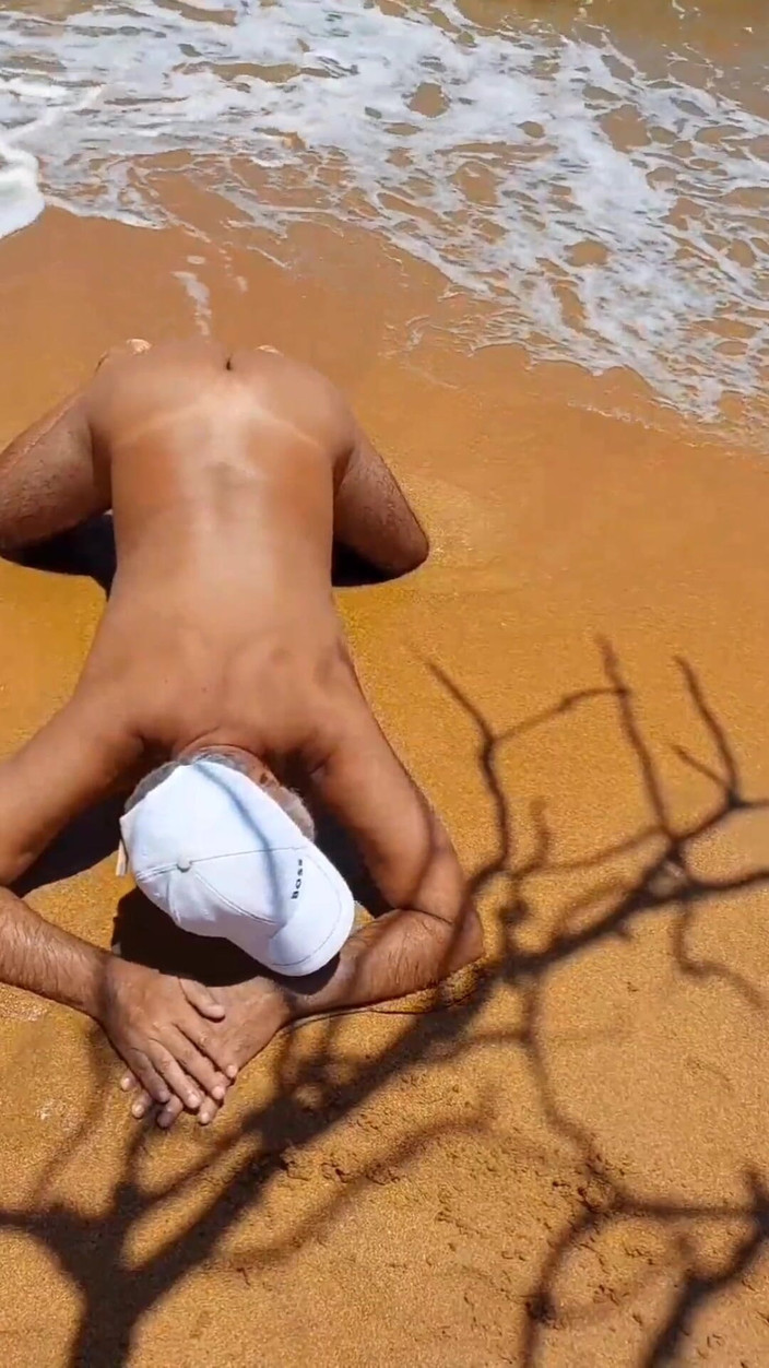 Ladysilvas: Ladysilva on the Beach Full of Horny to Fuck Her...