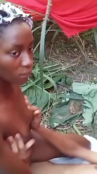Sexy Anambra Čerstvá manželka s malými kozami ošukaná Jujumanem