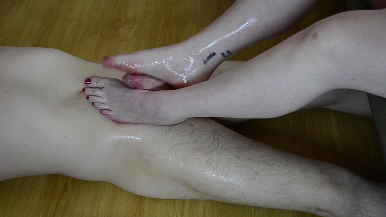 Oskar bennett: Oskar的鸡巴，bambi的脚，一次肮脏的射精