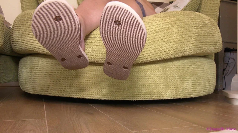 DanielleMaye: Tongs sales