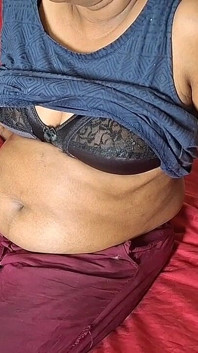 MILF Asia tidak dapat menahan memerlukan video viral seseorang