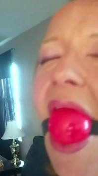 Orta yaşlı seksi kadın çıkmaz esareti