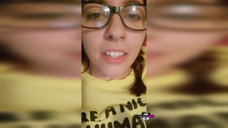 Radio Porno Panda: Private dildo joi chat