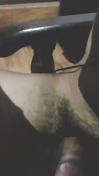 Весенняя ночь сцеживает мне горячее молоко