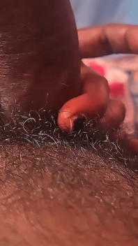 Une Indienne Tamoule Veut Du Sexe Et Atteint L’orgasme