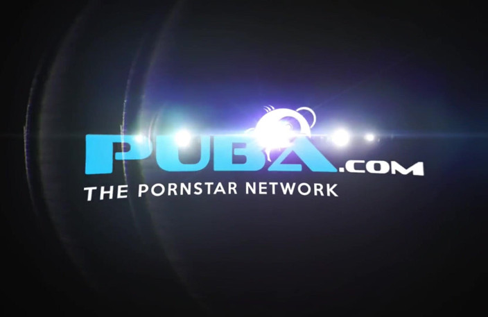 PUBA Solo: Si blonde panas menggesel pepeknya