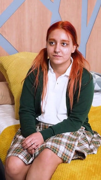 18 jahre alter teenager natalyy hot trifft und wird schockiert von Don Jorges großem schwanz!