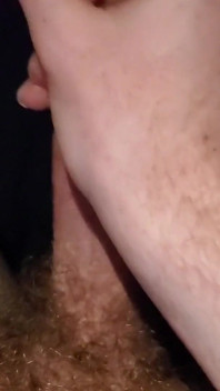 Masturbando na cama exposta até eu gozar