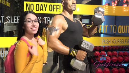 ATK Girlfriends: Virtuální rande s Alex Coal v muzeu vosků a selfies