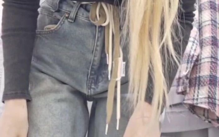 ElzaKom: 채팅을 하시나요?