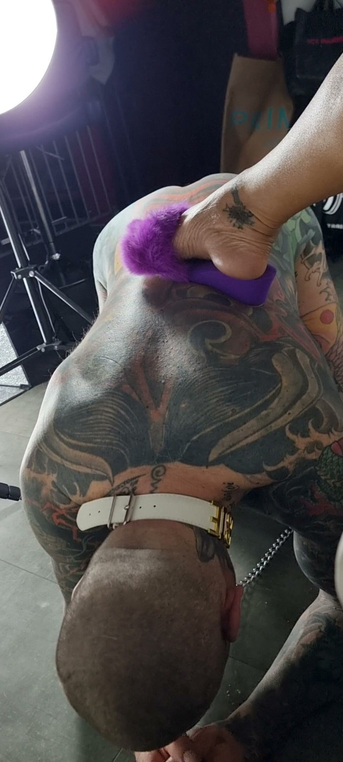 MiLadySaintLawrence: Under My Feet Slave and Worshi My Foot