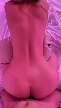 연인과 호텔에서 처음 왔는데 콘돔을 깜빡하다