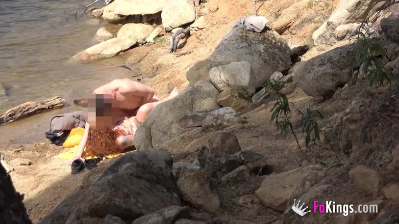 FAKings: The deepest throat looks for guys to blow outdoor