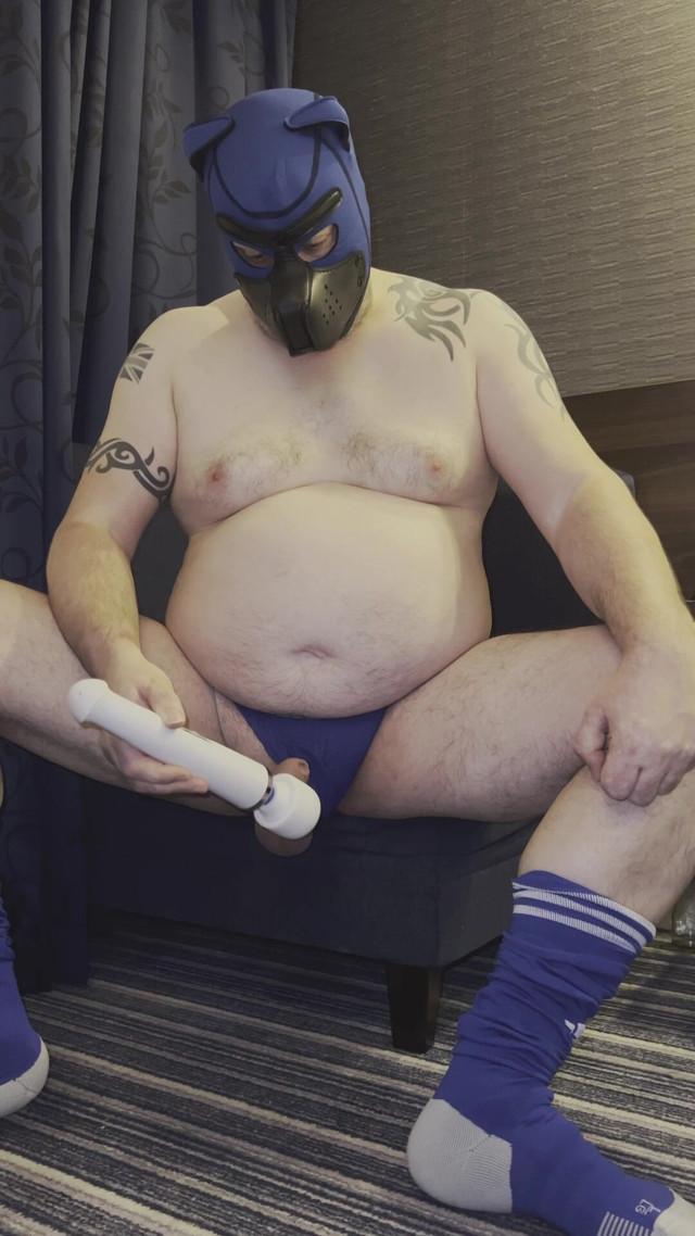 Black & Blue Pup Cock Teasing and Cum (Uktattooedchub)