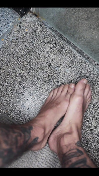 Per tutti gli amanti dei piedi lì