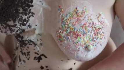 Bouncy Tits Action: Tits with cream