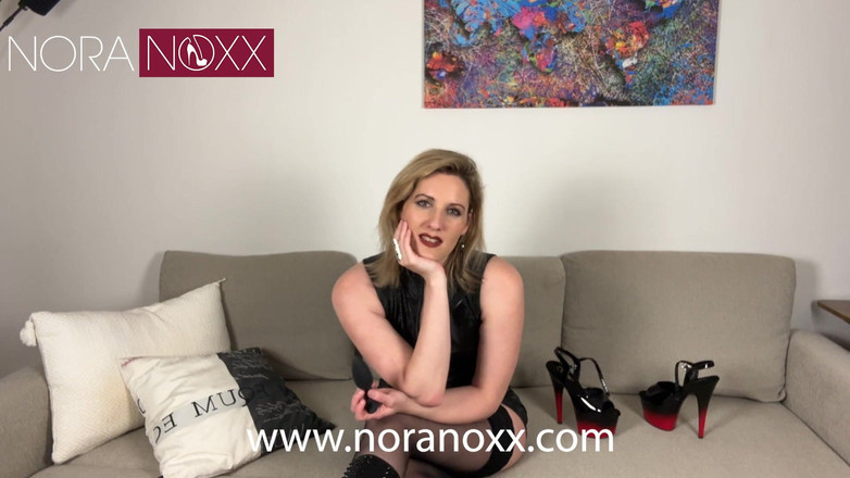 NoraNoxx: Hush Controll - Váš Zadek Vibruje Na Setkání