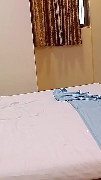 NikiRathod: 이게 내가 침대에 여자를 만드는 방법과 그녀의 Simile을 만드는 방법
